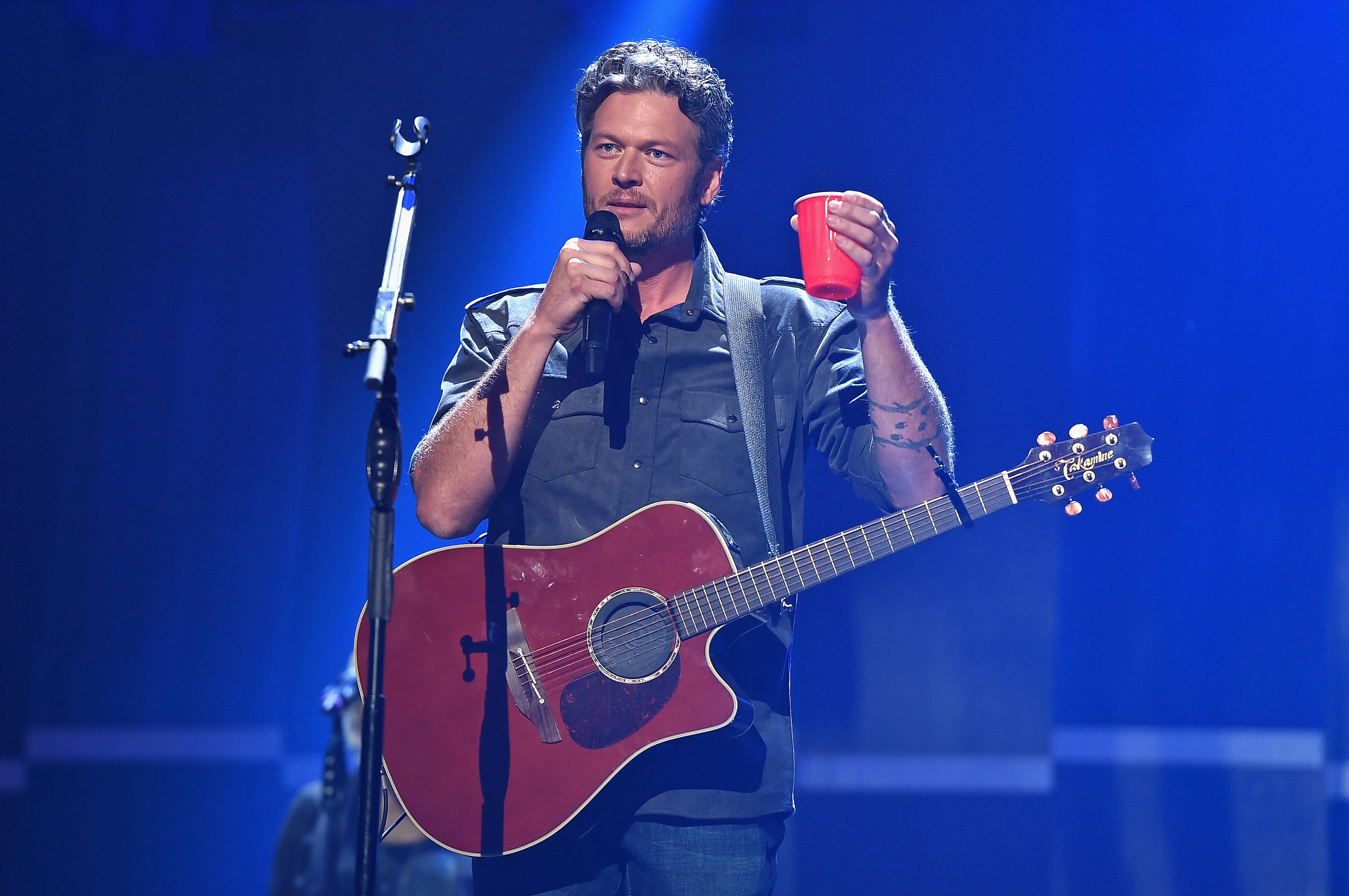 Shelton maintained his trademark sense of humor while navigating the aftermath of his highly publicized divorce. When asked about the difficult period on the set of "The Voice," he admitted, "It's been one of those weeks." | Source: Getty Images