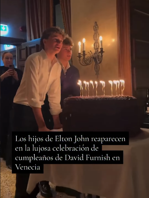 Zachary and Elijah joined their father’s birthday celebration in Venice, bringing a sweet family moment to the star-studded evening.  | Source: Instagram/cosasperu